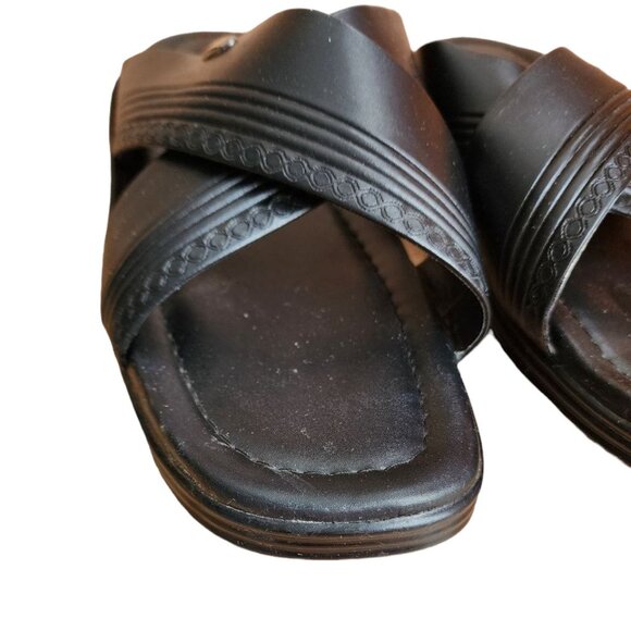 Action Men's Light Weight Comfortable Stylish Synthetic Leather Sandal - Picture 6 of 13